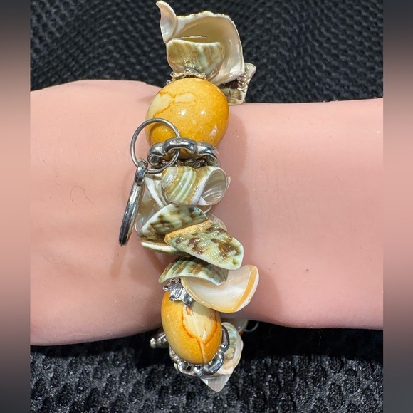 Boho Chic Shell & Gemstone Charm
Bracelet - Picture 5 of 8